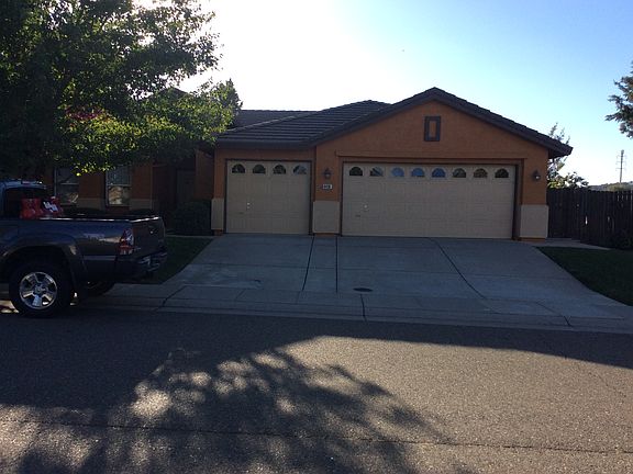 2nd image of 4418 Voltaire Dr