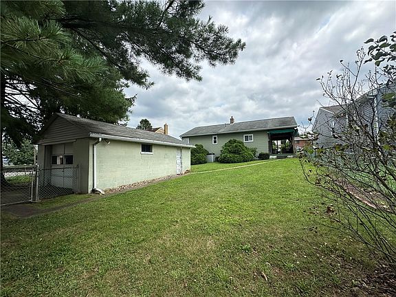 4th image of 1402 Washington Blvd