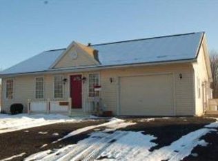 6802 Johnson La, Kinderhook, NY 12184