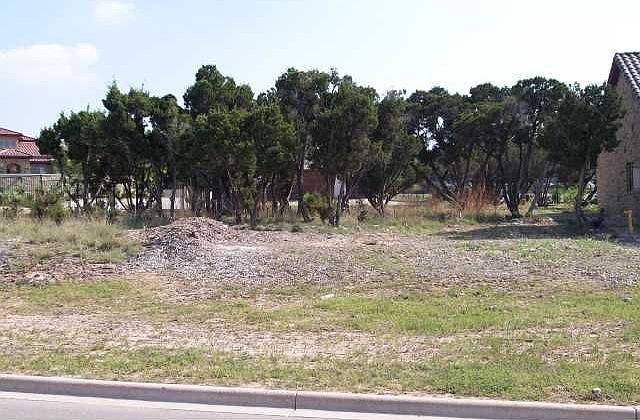1st image of 517 Golden Bear Dr