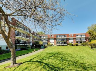1680 Poplar Ave #117, Saanich, BC