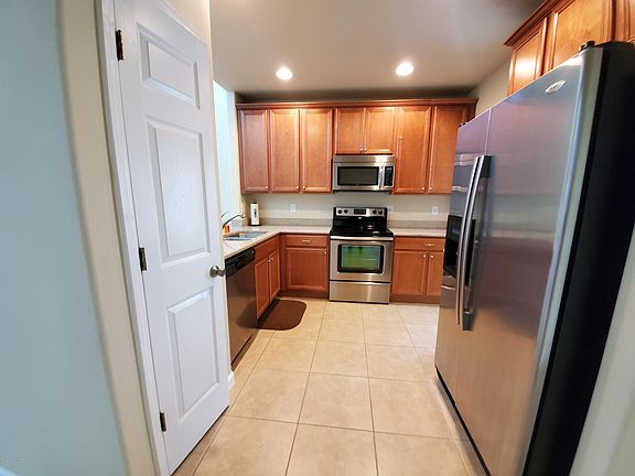 5th image of 1395 Lara Cir Unit 106