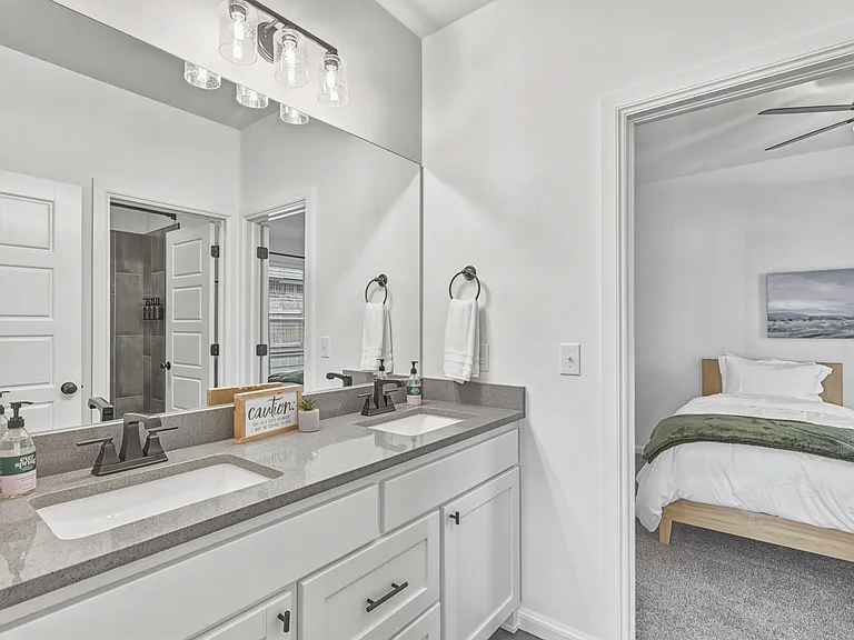 18433 Austin Pl — Photo 32