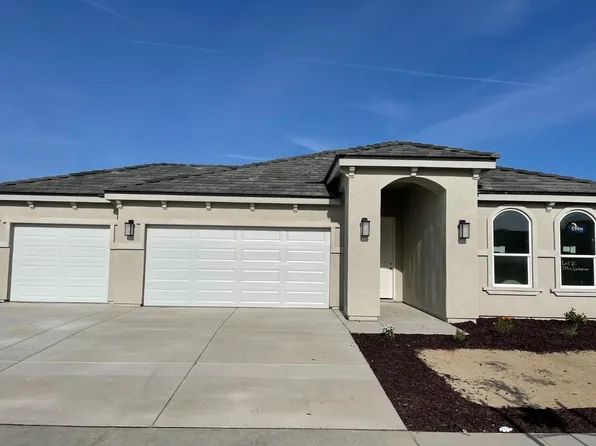 174 N Walnut Ave, Kerman, CA 93630