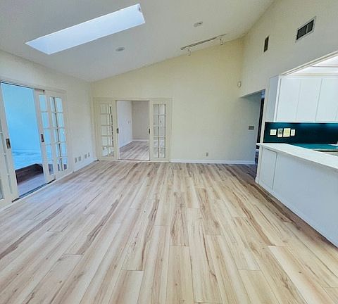 2nd image of 2441 Dresden Pl