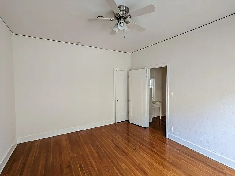 401 N Orange Grove Ave #8 — Photo 8