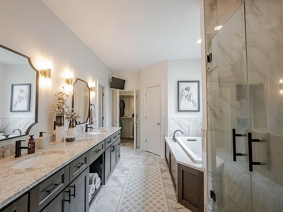 5th image of 16481 Cyprian Cir