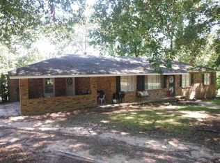 214 Jackson Ave, Carthage, MS 39051