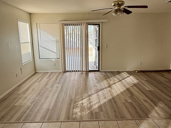 3rd image of 10810 W Edgemont Ave