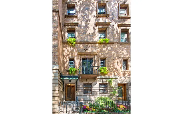 Sold by Douglas Elliman | media 7