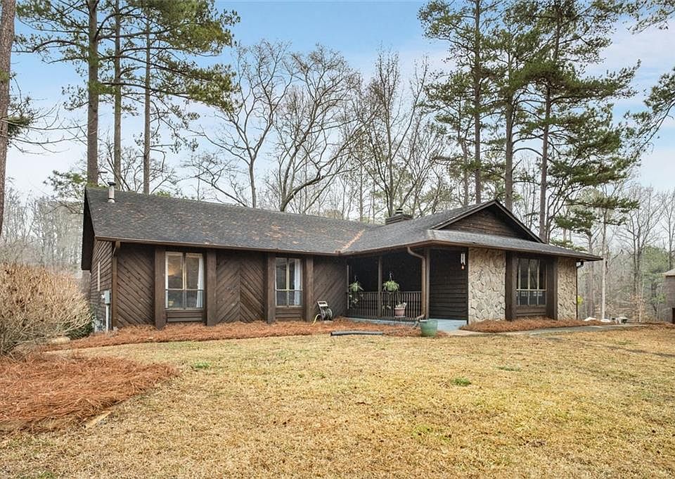 1st image of 1723 Deer Run Dr SW