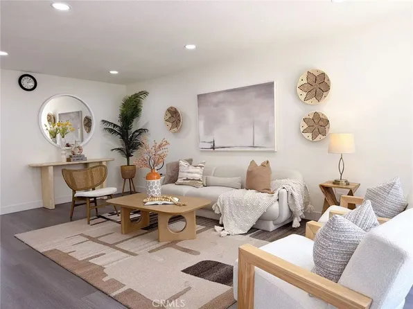 5640 Riverside Dr APT 32, Chino, CA 91710