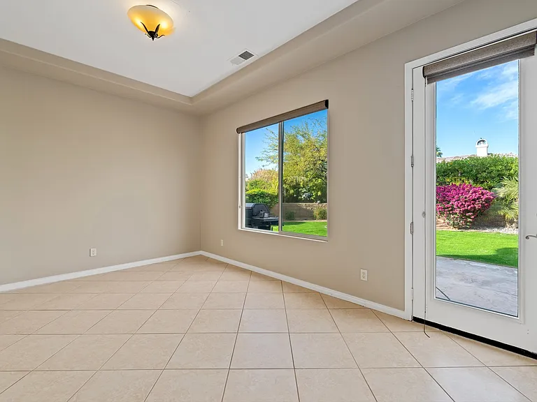 79862 Amora Dr — Photo 17