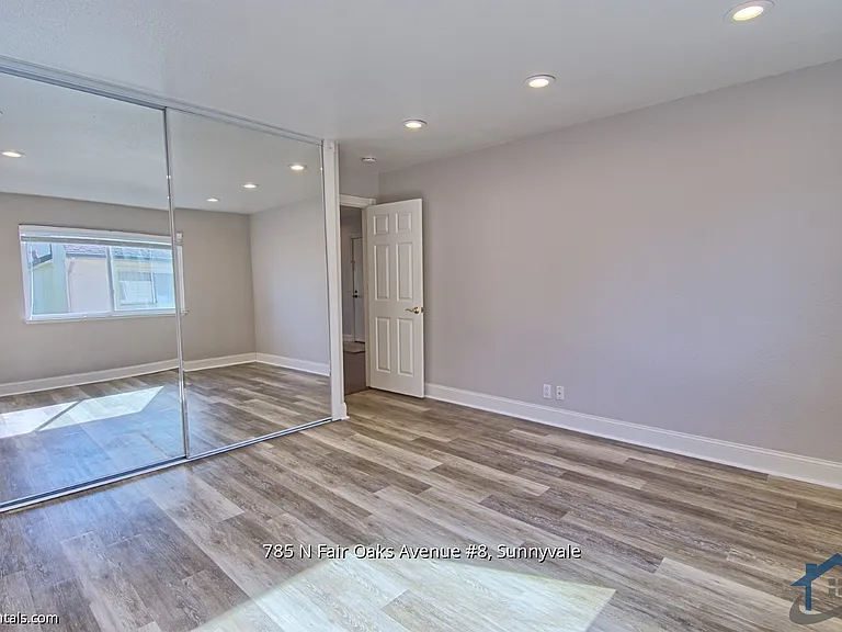 785 N Fair Oaks Ave #8 — Photo 11