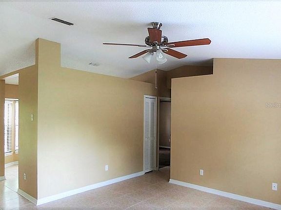 4th image of 2660 Eustace Ave