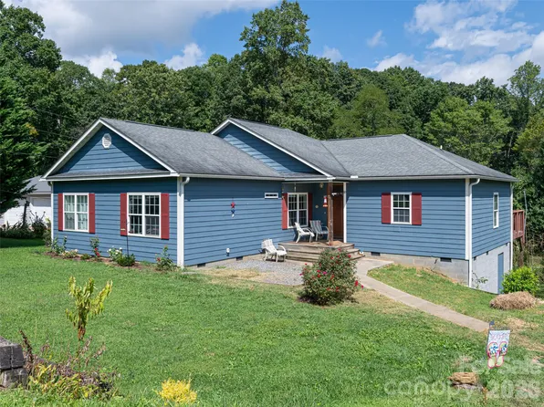 10 Ashe Rd, Candler, NC 28715
