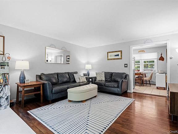 5th image of 127 Cardinal Lane #127