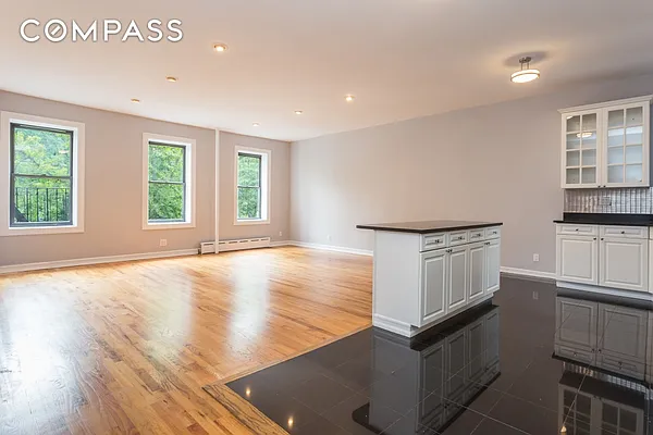 Rented by Compass | media 10