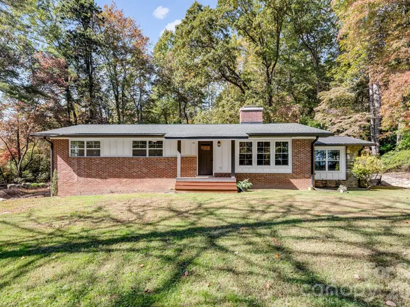 174 Twisted Tree Ln, Horse Shoe, NC 28742