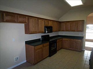 2nd image of 101 S Young Blvd
