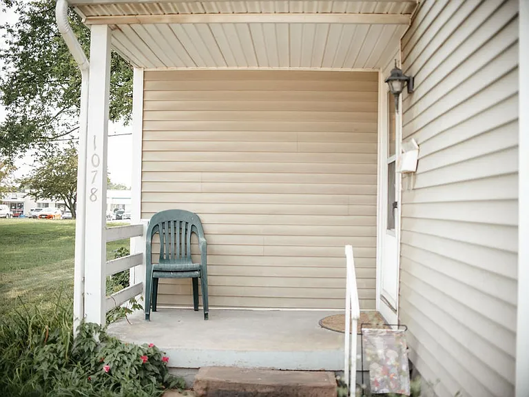 1078 Kelly Dr — Photo 22