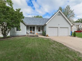 374 Oak Park Village Dr, Grover, MO