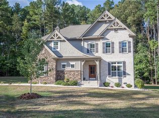 180 Indian Peaks Dr, Winston Salem, NC 27107