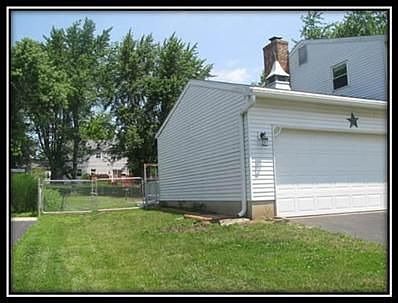 3rd image of 4243 Crownwood Ave
