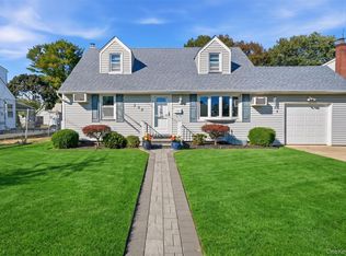 305 W Nicholai Street, Hicksville, NY 11801