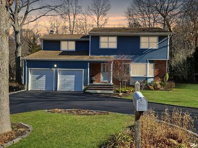 40 Winthrop Drive, Woodbury, NY, 11797