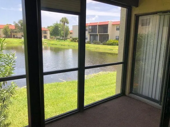 2050 Oleander Boulevard Boulevard #5-104, Fort Pierce, FL 34950