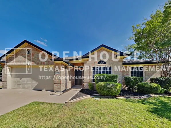 2601 Crestwood Dr, Burleson, TX 76028