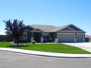 7212 Fawn Ct, Pasco, WA 99301
