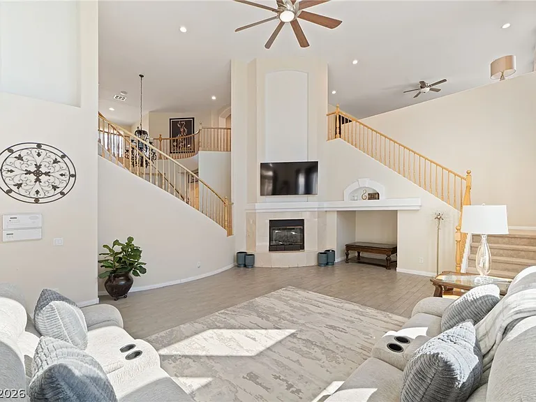 8929 Glenistar Gate Ave — Photo 81