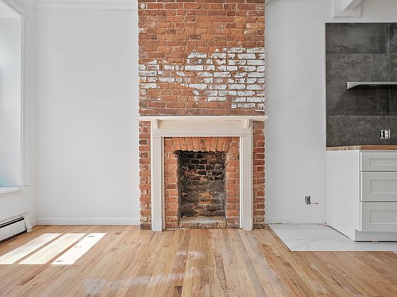 3rd image of 265 Clifton Pl APT 3L