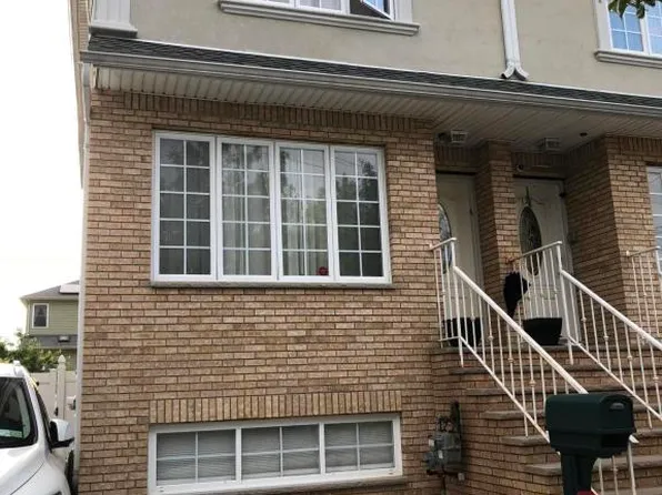 139 Hett Ave, Staten Island, NY 10306