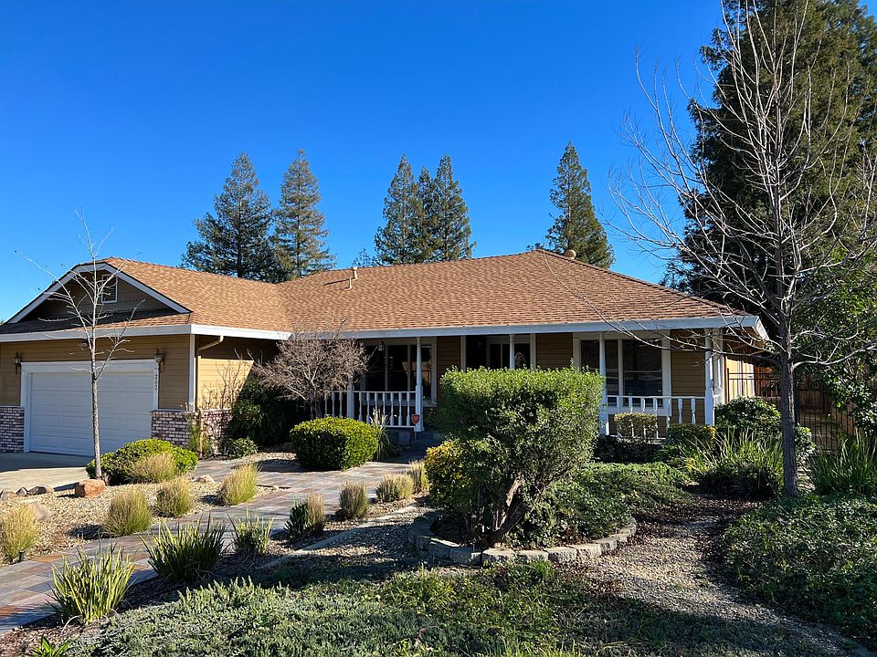 2nd image of 202 Auburn Way
