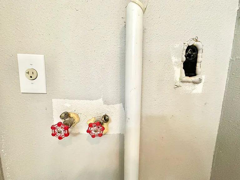 1302 S Quinlan Park Rd #B — Photo 12