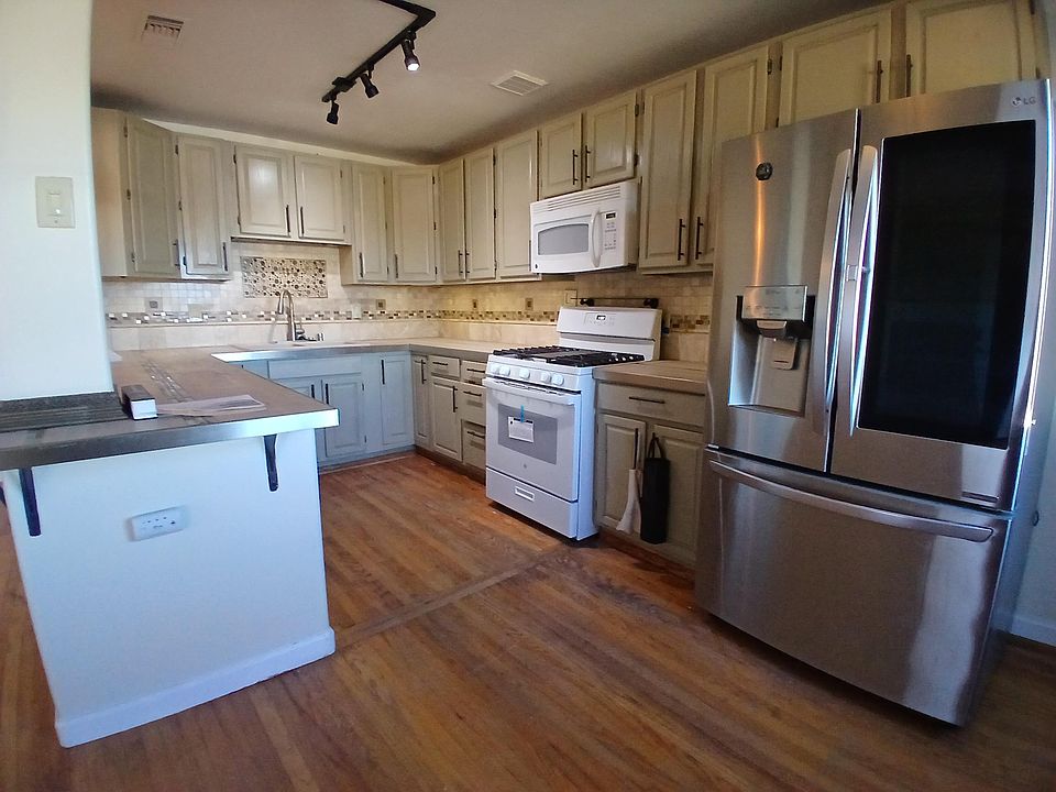 1st image of 6805 Mallard St #6805