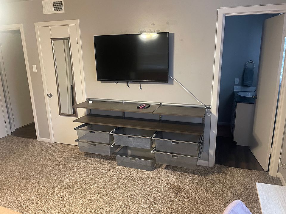 2nd image of 2713 54th St