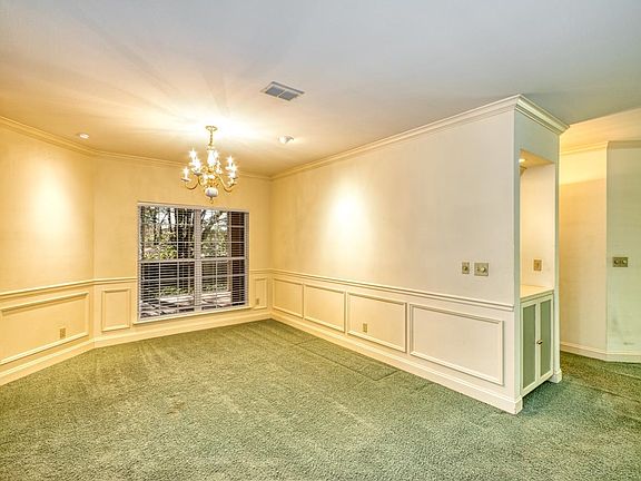 5th image of 2004 Forest Glen Ct