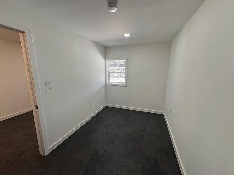 5008 N Cortez Ave #10 — Photo 6