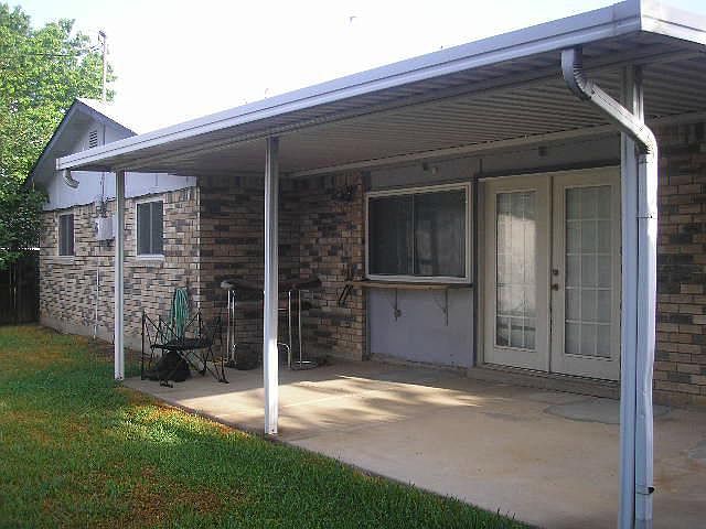2nd image of 204 Chamberland Ct