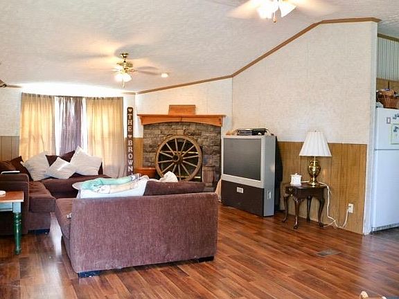 4th image of 13 McGinnis Ln