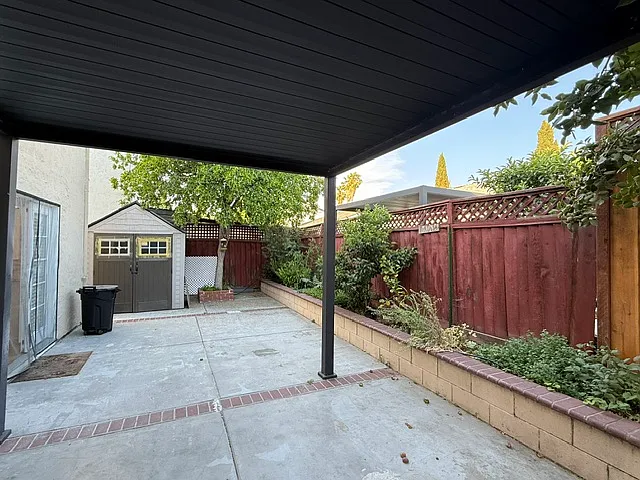 1780 Kyra Cir — Photo 37