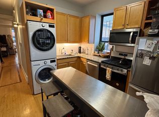 870 N Franklin St APT 2, Chicago, IL 60610