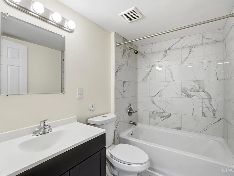 12121 3rd Ave — Photo 13