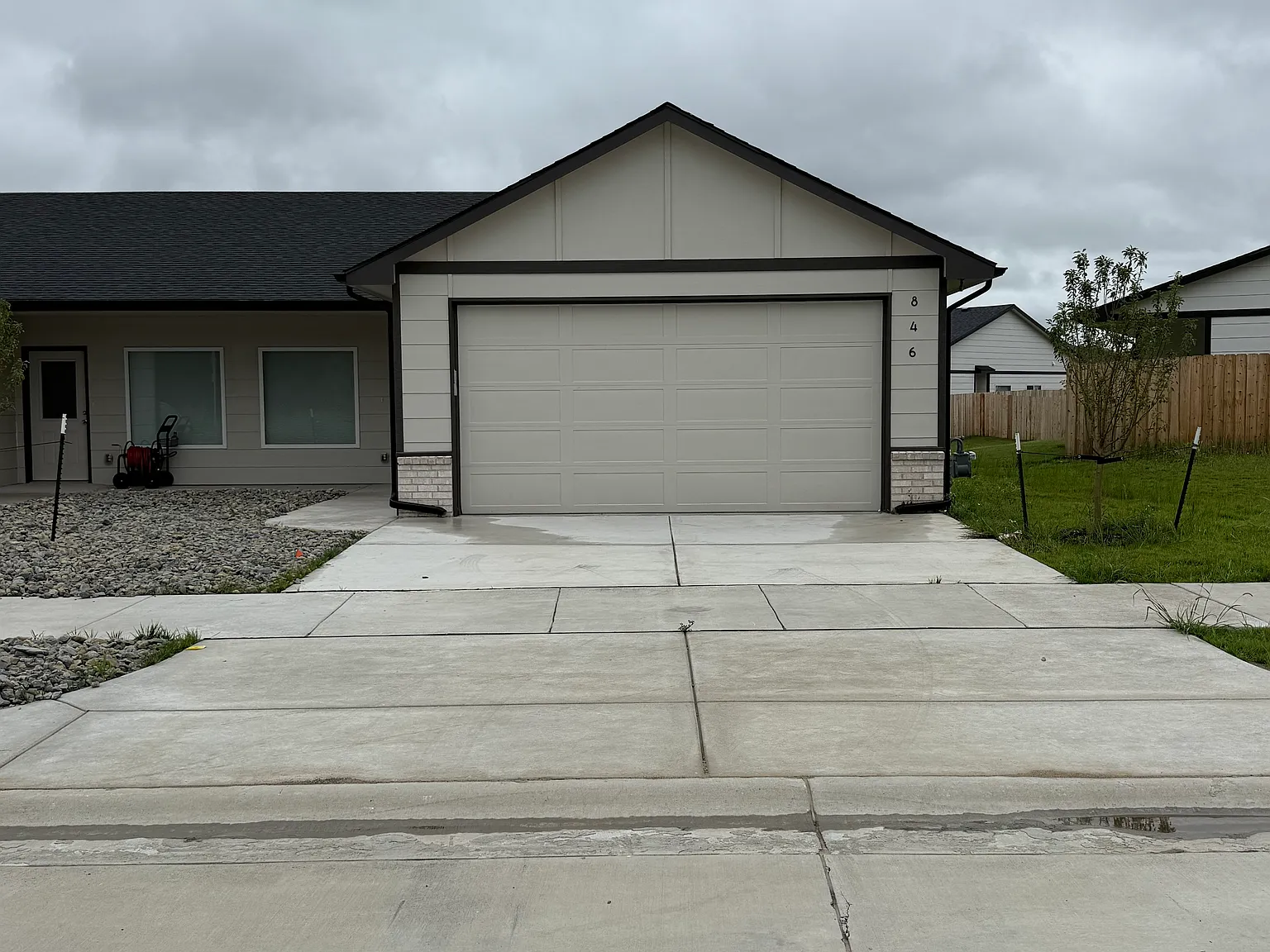 3 bed, 1206 sqft, $1,550 — Photo 1