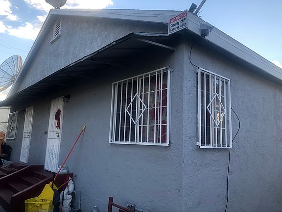 2nd image of 4253 S Flower St