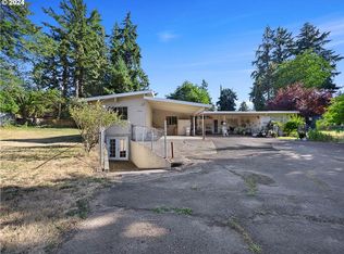 19022 NE Glisan St, Portland, OR